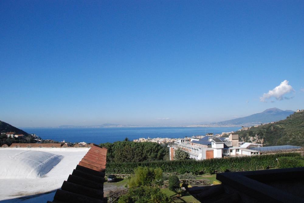 B&B Villa Della Porta, Amalfi Coast - Historical Heritage Вико Екуензе Екстериор снимка