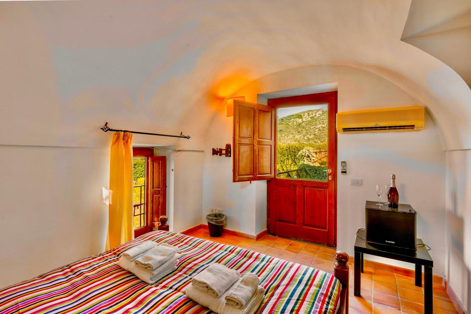 B&B Villa Della Porta, Amalfi Coast - Historical Heritage Вико Екуензе Екстериор снимка