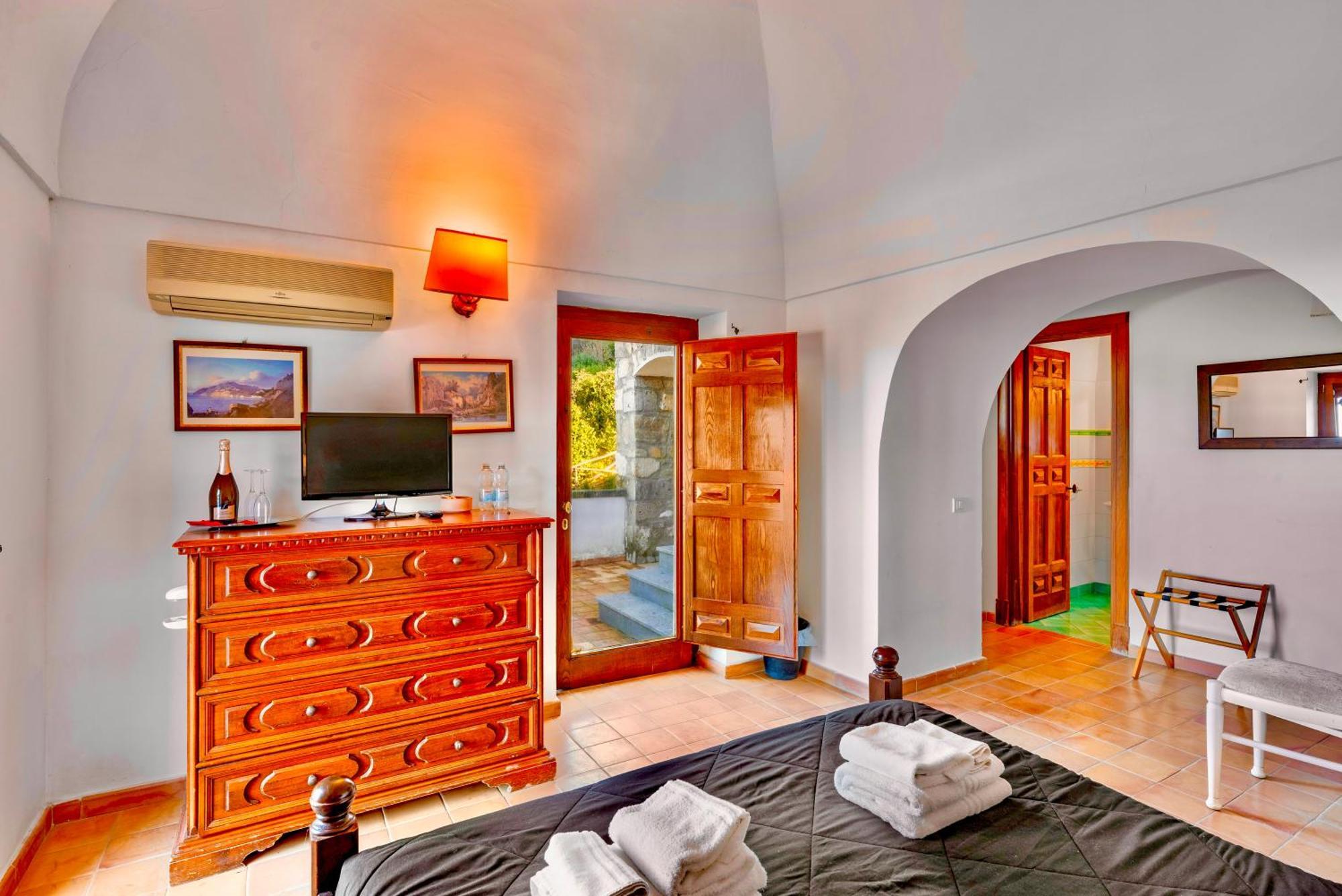 B&B Villa Della Porta, Amalfi Coast - Historical Heritage Вико Екуензе Екстериор снимка