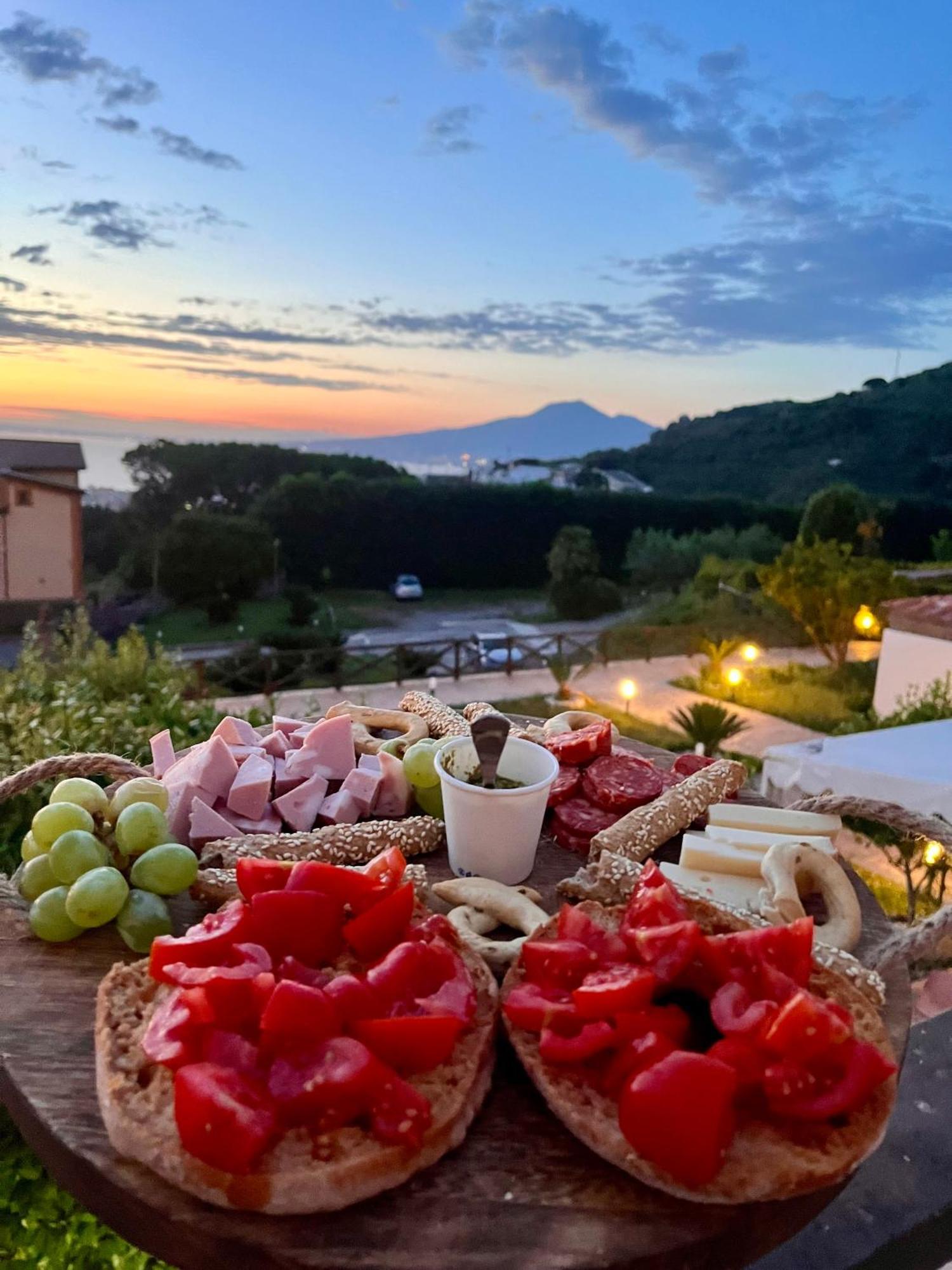 B&B Villa Della Porta, Amalfi Coast - Historical Heritage Вико Екуензе Екстериор снимка